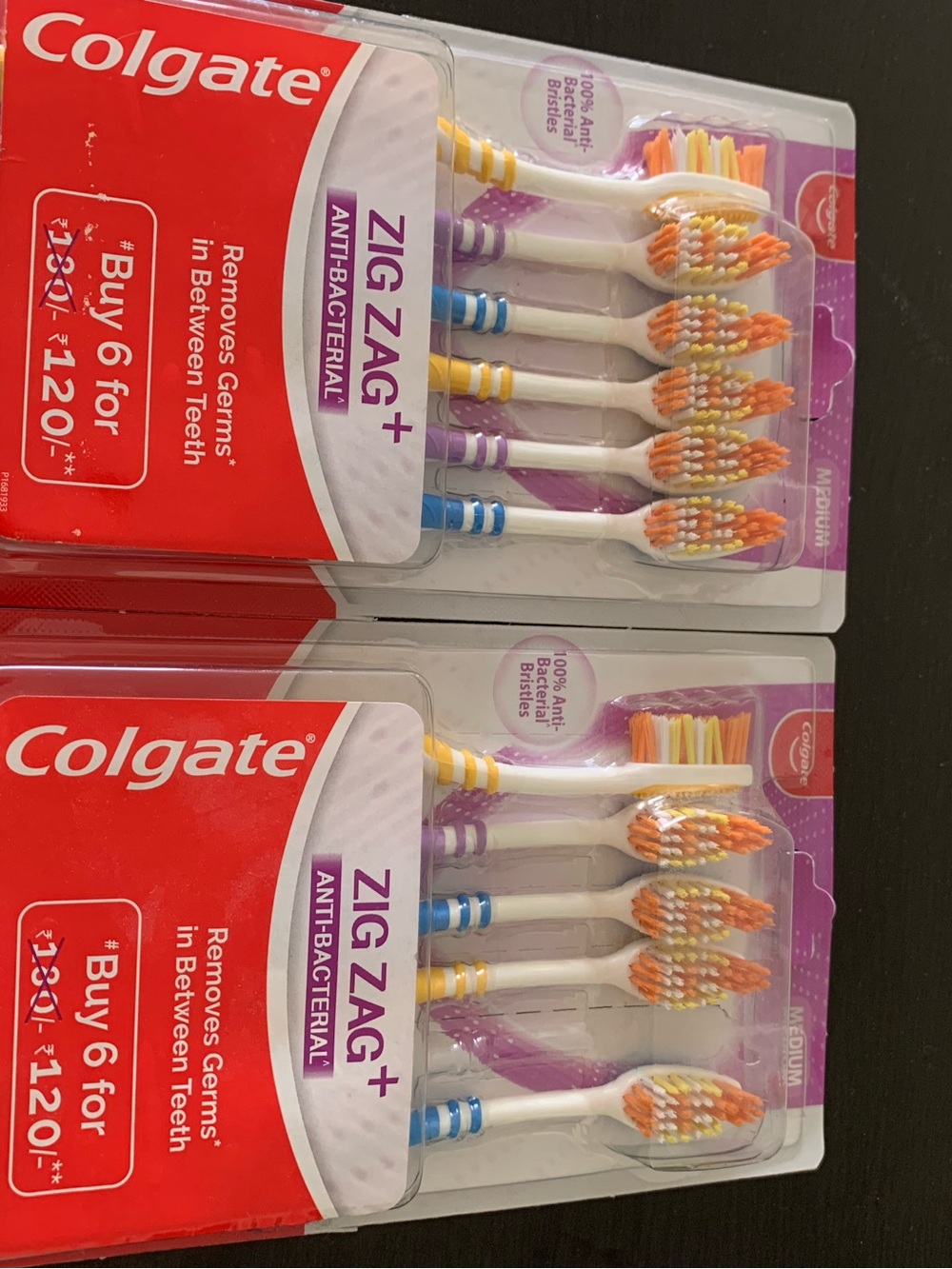 16 Colgate toothbrushes - Picture 5 of 5